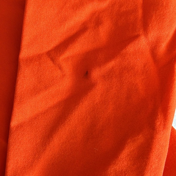 Skims essential mock neck long sleeve body - Picture 3 of 3